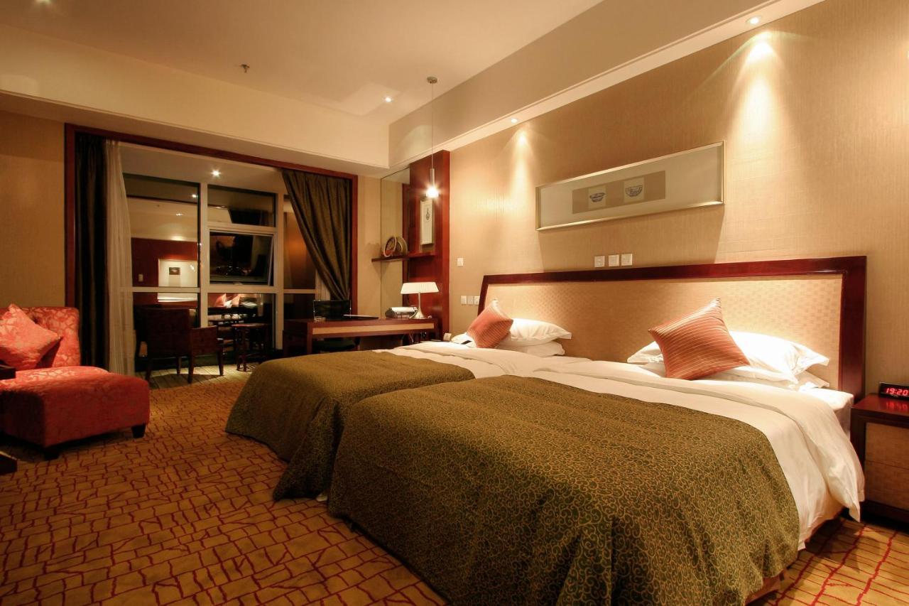 Empark Grand Hotel Kunming Extérieur photo