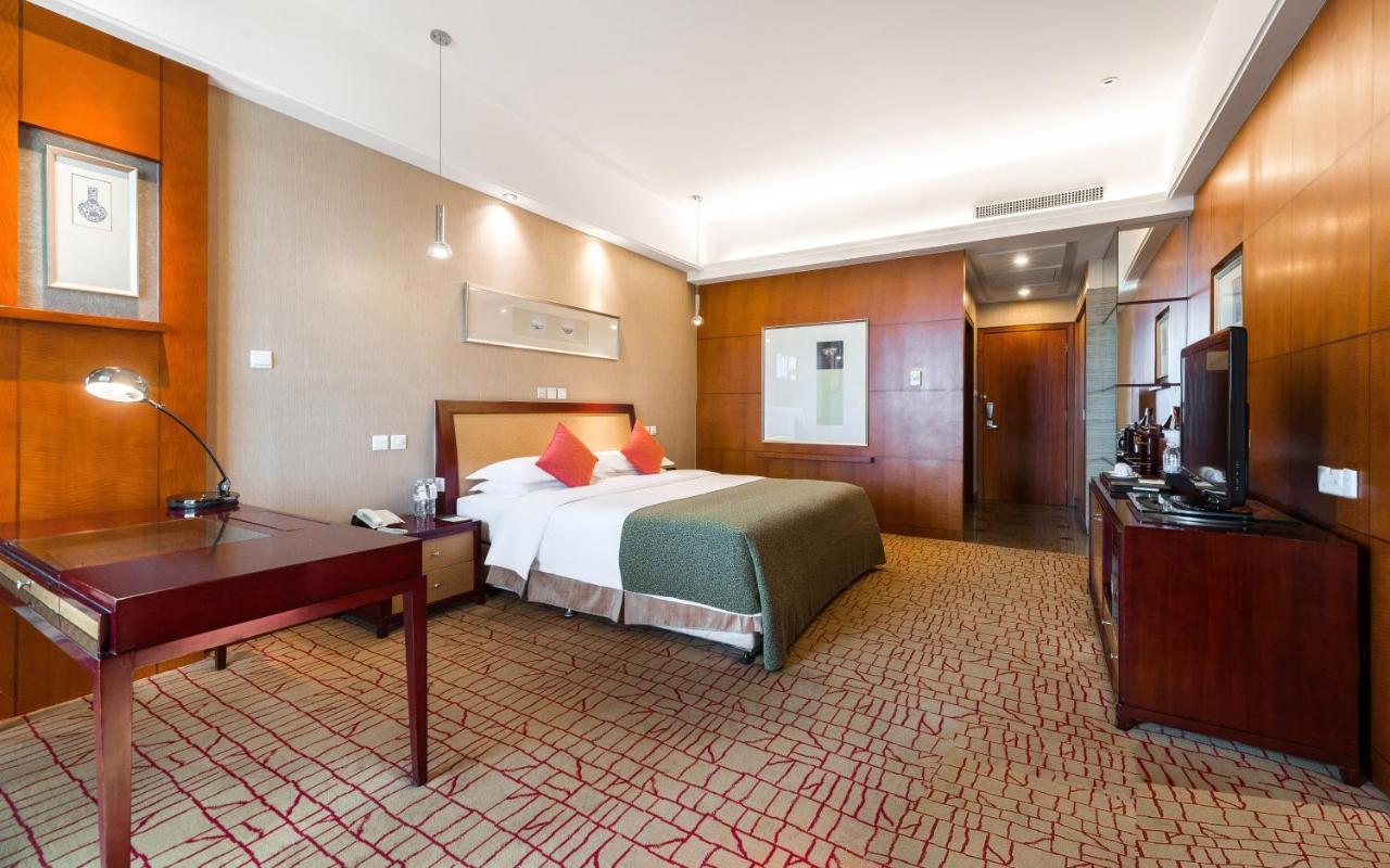 Empark Grand Hotel Kunming Extérieur photo