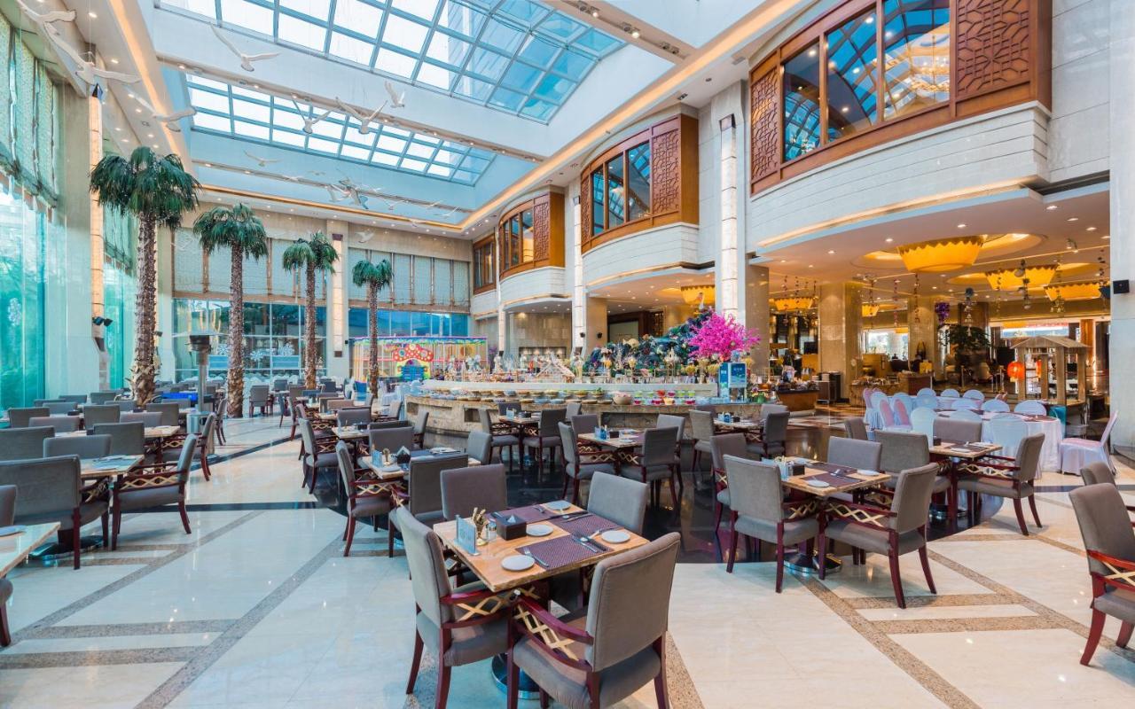 Empark Grand Hotel Kunming Extérieur photo